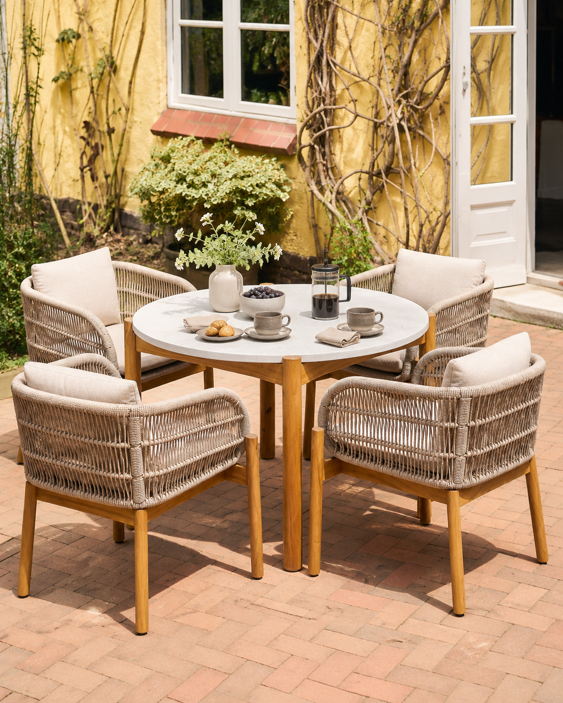 Terracina Garten-Essgruppe – Runder Gartentisch mit 4 Stühlen | Braun / Beige