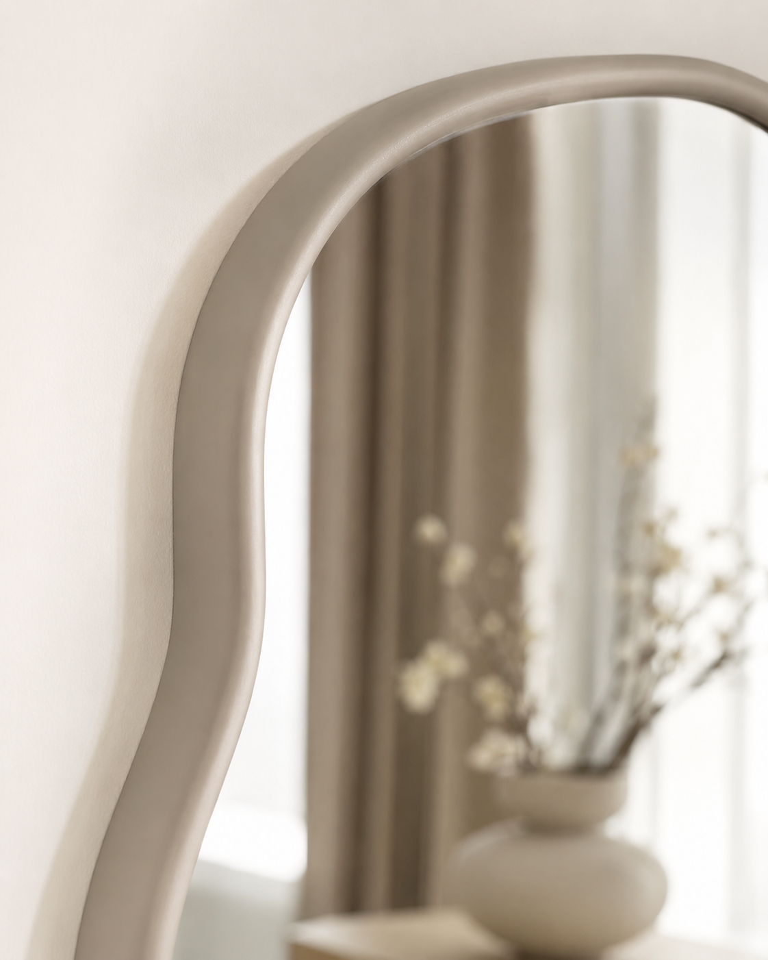 Bega Statement-Spiegel – Organische Form Beige | 89 × 180 cm